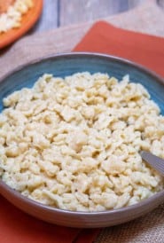 Blue bowl holding Nokedli